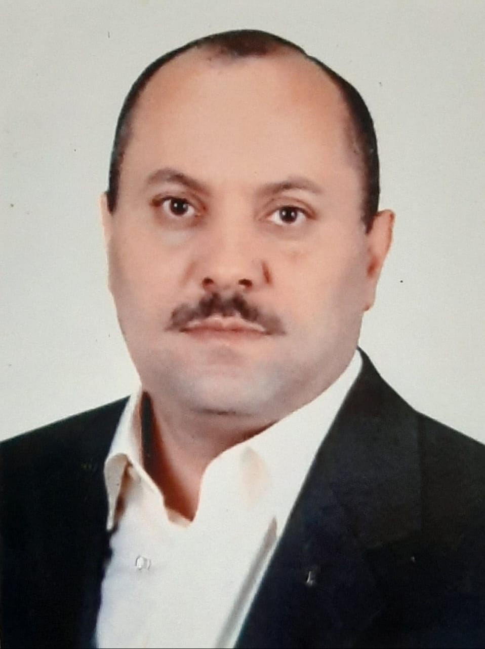 استاذ طب السمع والاتزان بطب المنصورة الدكتور : محمد مصطفى عبد التواب