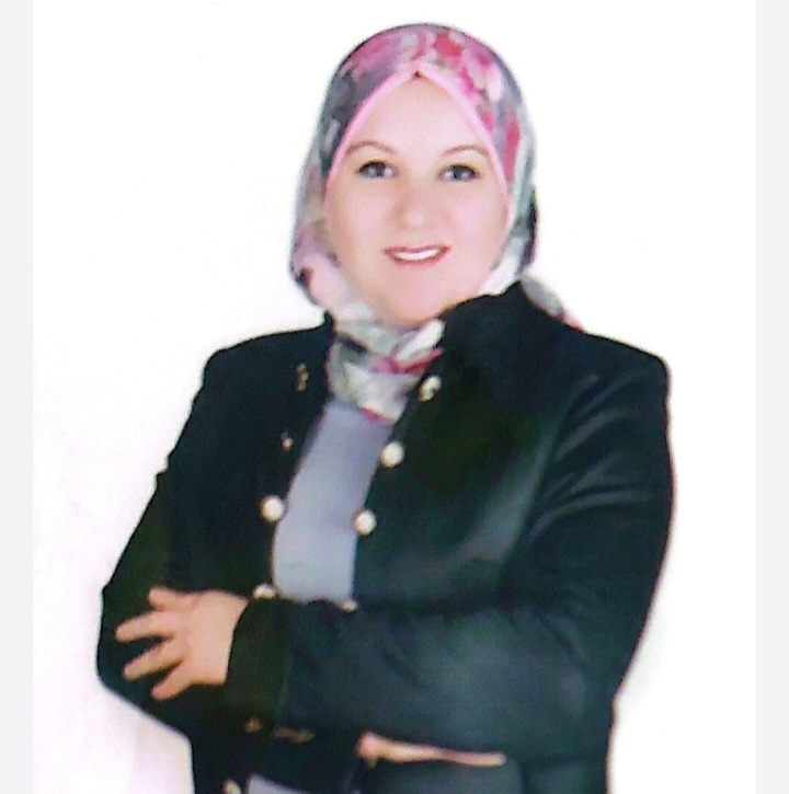 دكتوره داليا عبد الموجود زريعة استشاري علاج وتجميل وتقويم وزراعة الاسنان